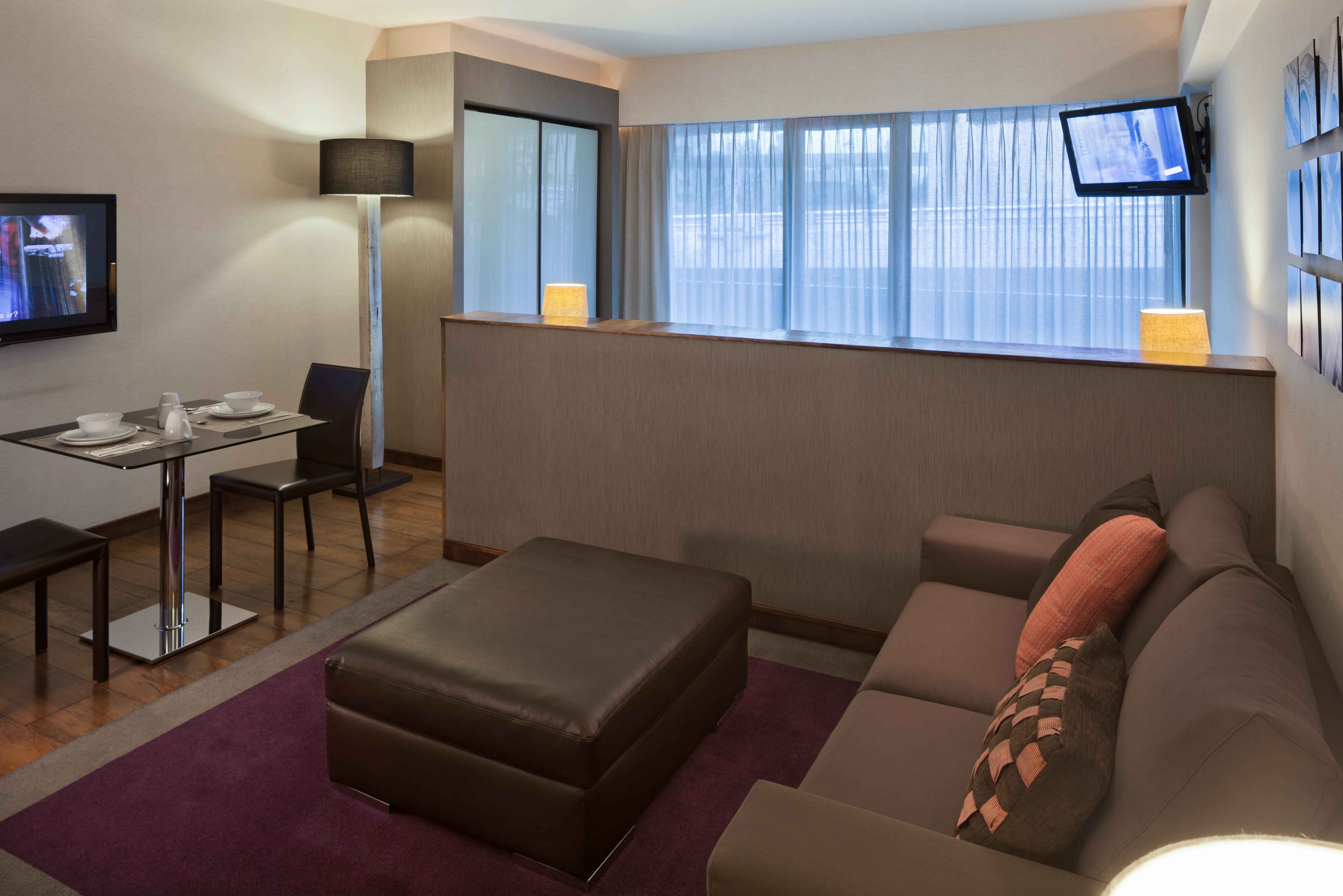 Las Suites Campos Eliseos Мехико Экстерьер фото