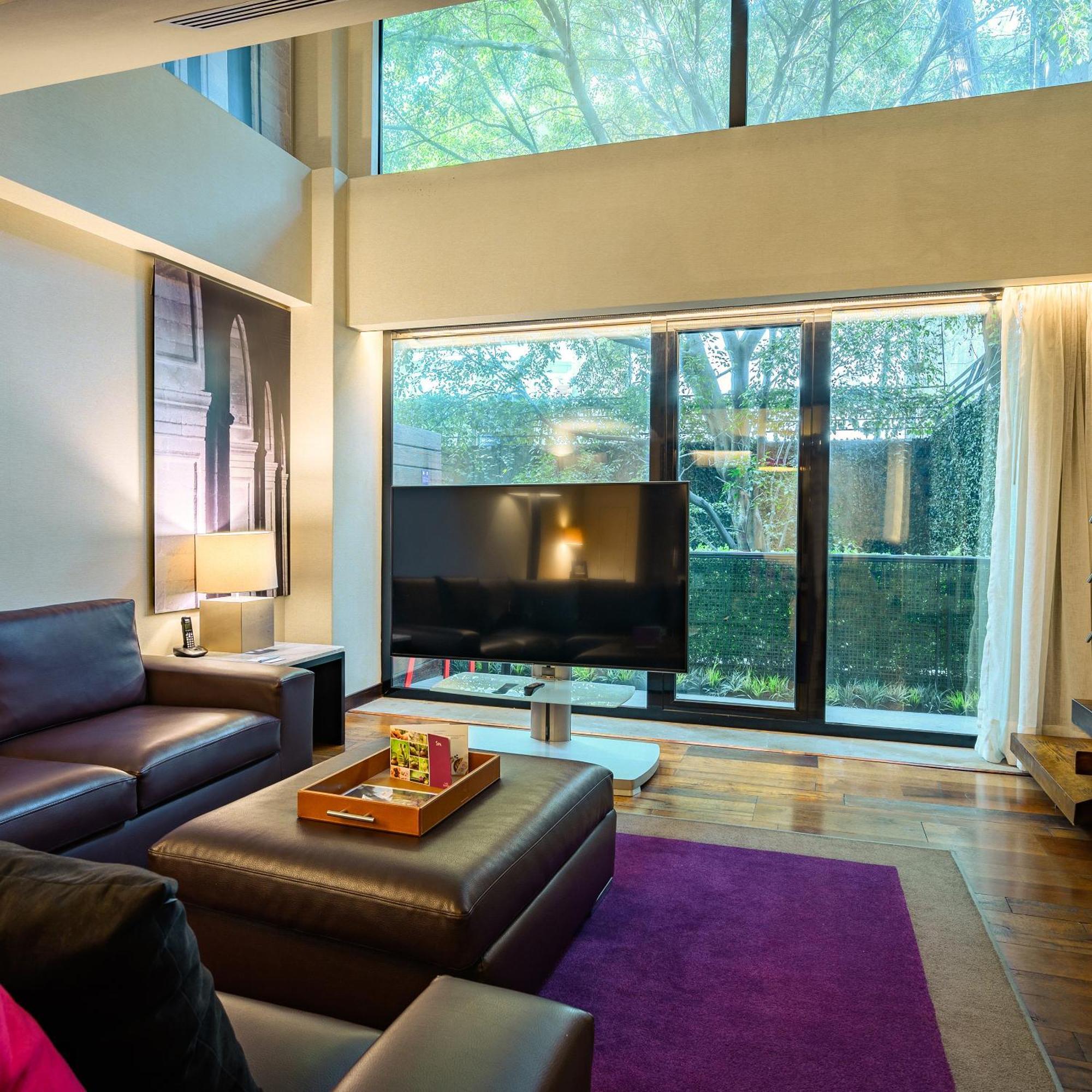 Las Suites Campos Eliseos Мехико Экстерьер фото