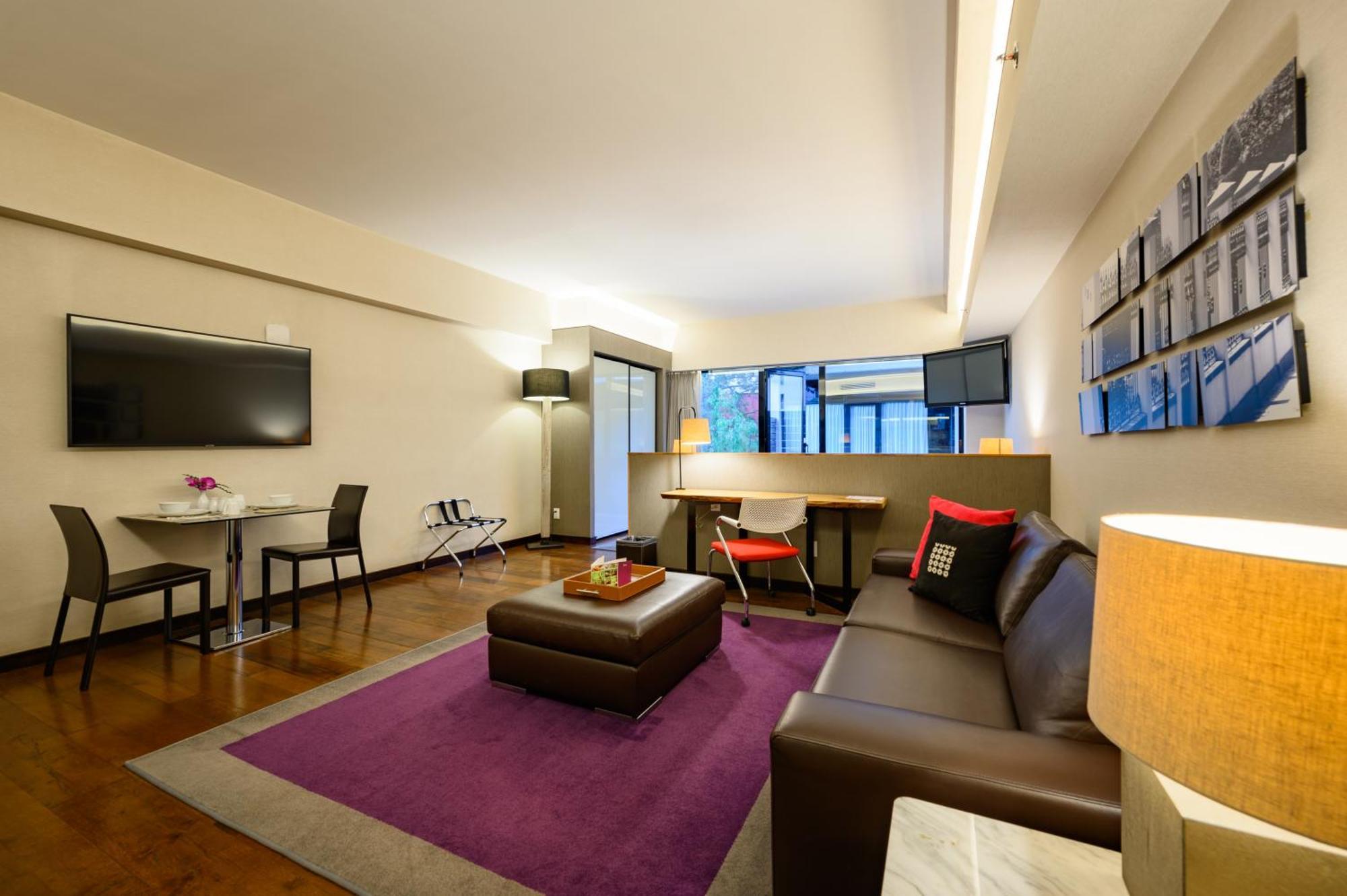 Las Suites Campos Eliseos Мехико Экстерьер фото