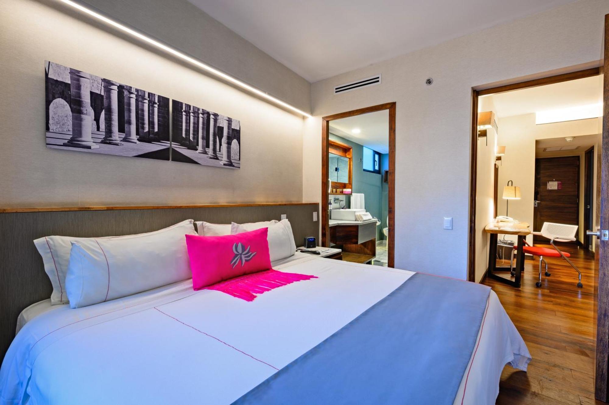 Las Suites Campos Eliseos Мехико Экстерьер фото