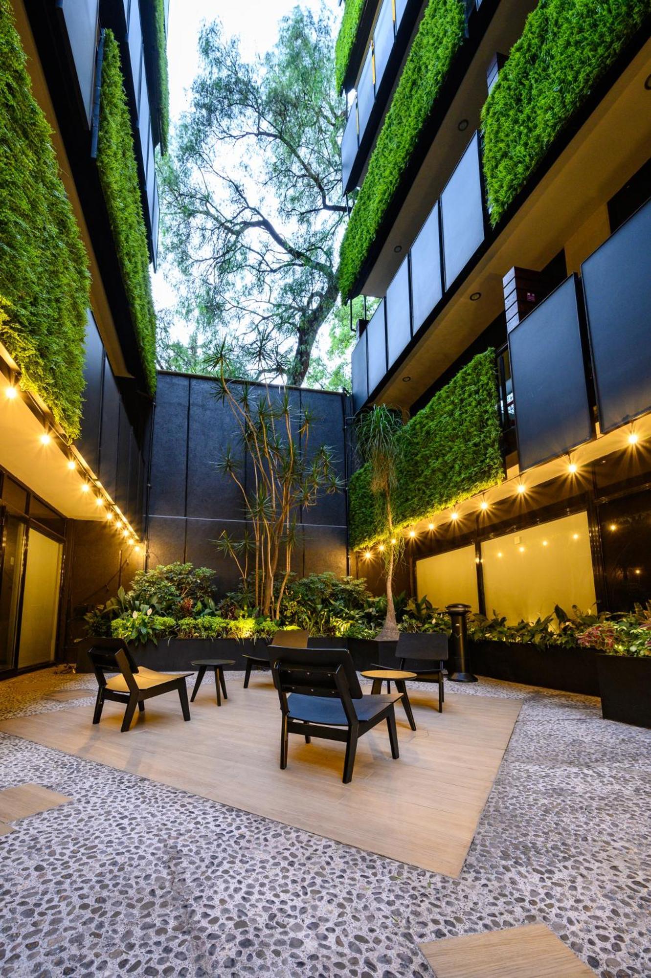 Las Suites Campos Eliseos Мехико Экстерьер фото